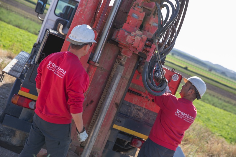 Estudios Geotécnicos